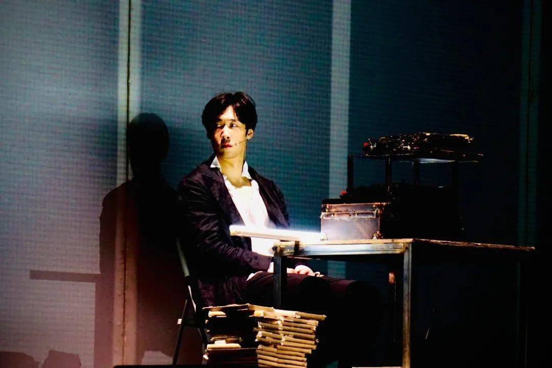 身份|《红与黑》巡演将启程,大家都是“少数幸福的人”!