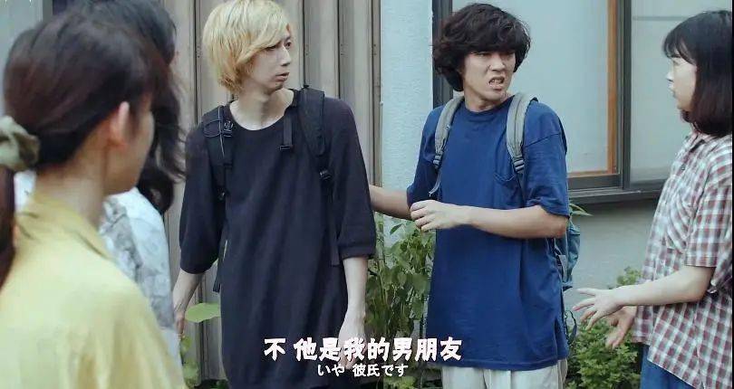 小静|影单报告 | 《阳光普照》之后，《瀑布》咆哮着轰鸣而下