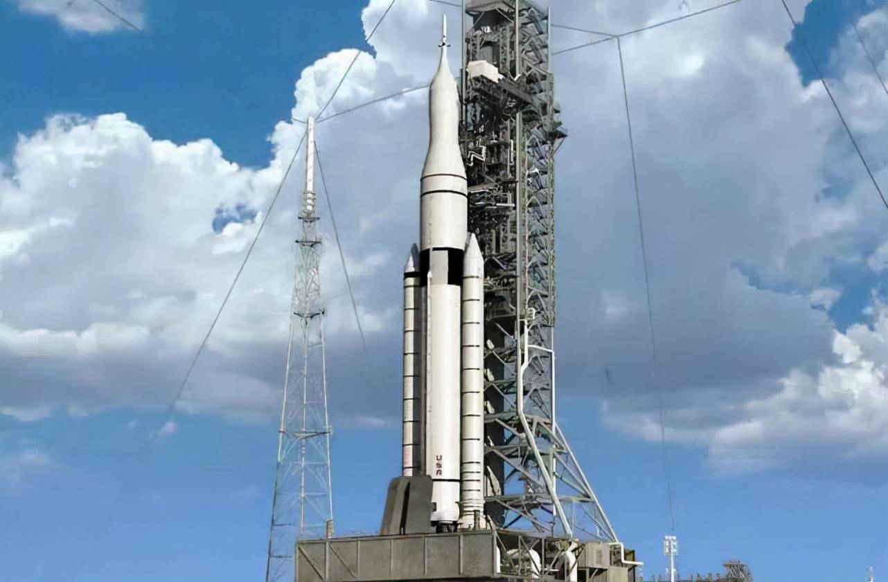 月球|世界最大运输车出动，将装运世界最大火箭，去发射最大飞船赴月球