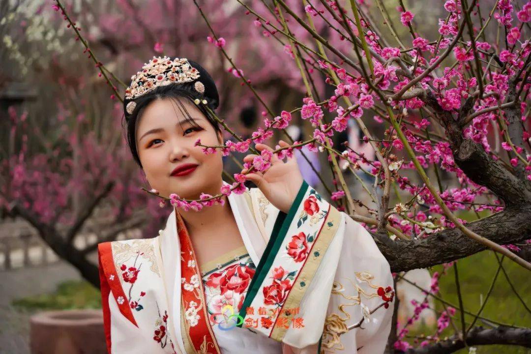 鄢陵唐韵三月美女真多啊