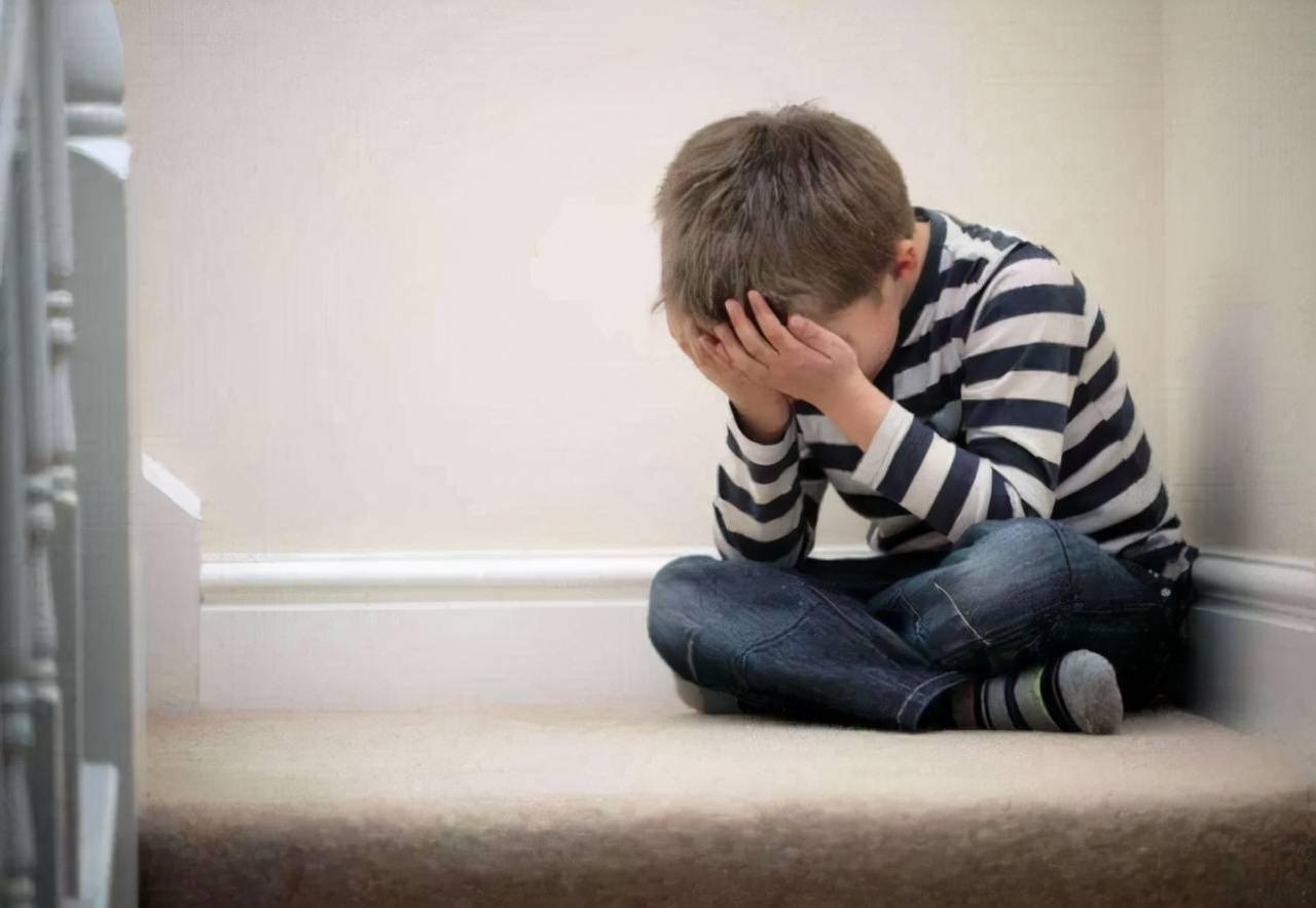 玩具|“不雅零食”伤身又伤心,有些孩子可能正在跟风买,父母防不胜防