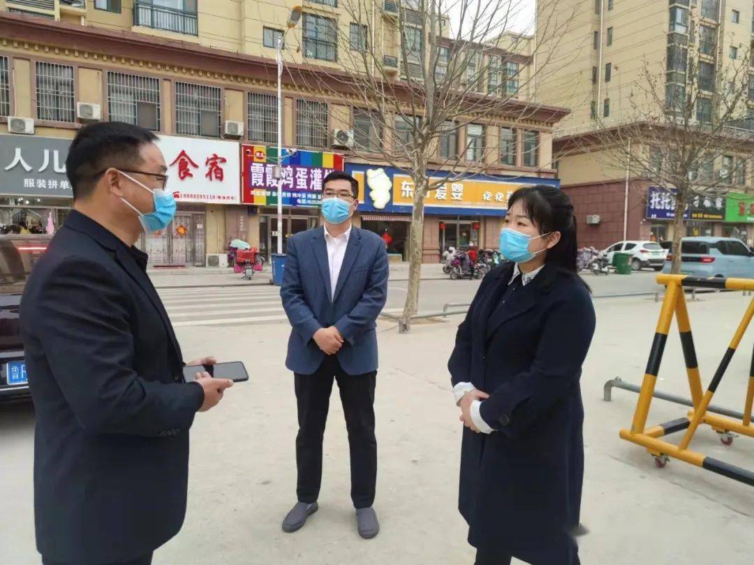 曹县县委常委宣传部长县教育工委书记庞艳玲县政府副县长李楠进校督导