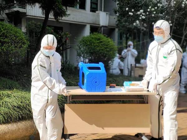 芜申一道同云雨芜湖实训干部变成暖心大白支援上海疫情防控