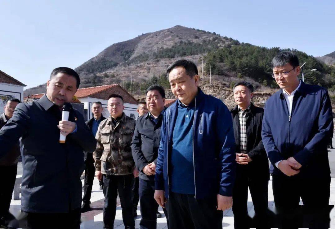 陈耳东在太行一号旅游公路调研时强调高标准推进全域旅游和乡村振兴