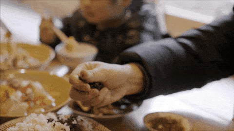 归柳村一个女教师贷款造3层别墅：室内建游乐场，专宠学生