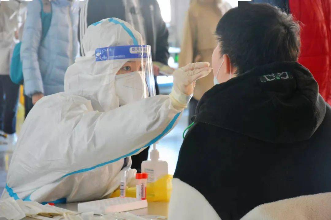 拥抱春天守望互助丨哈尔滨商业大学有序开展第三轮全员核酸检测