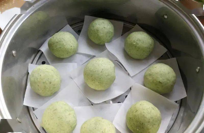 蛋黄青团,软糯鲜香!_栗蓉_豆沙_烤箱