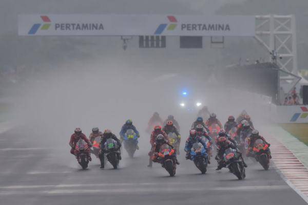维里|赛车｜世界摩托车锦标赛印度尼西亚站举行