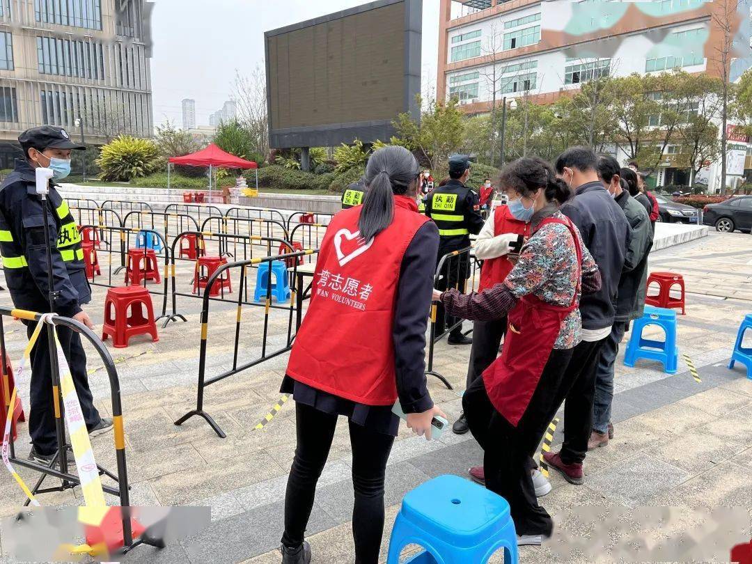 五部门齐动员龙湾千名志愿者参与戴口罩强防疫文明宣传劝导行动②