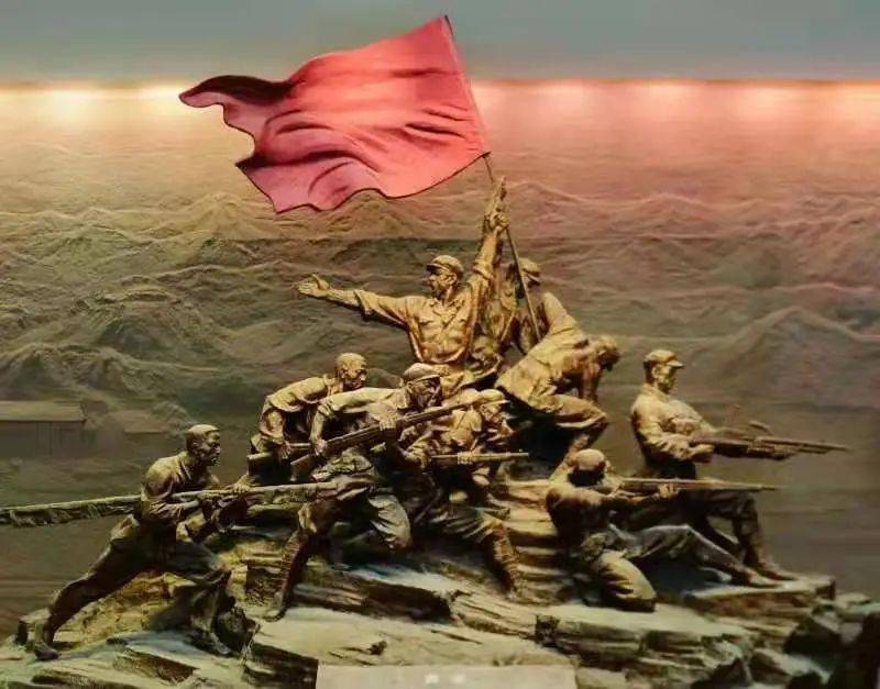 《红旗插上孟良崮》位于山东临沂革命纪念馆三十多年间,他为北京,重庆