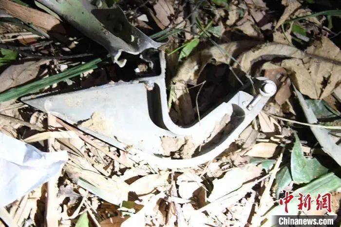 昆明|她手机里的1392句“我落地了”