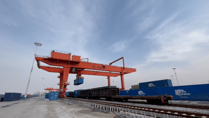 每周一星开天车的95后帅小伙儿