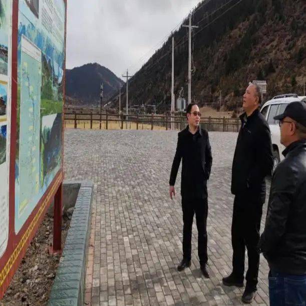 昌都市发展和改革委员会党组书记副主任泽仁一行莅临类乌齐县调研指导