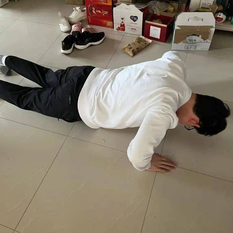 践行"十个一" | 居家学习战疫情,强身健体我先行_运动_王文强_积极