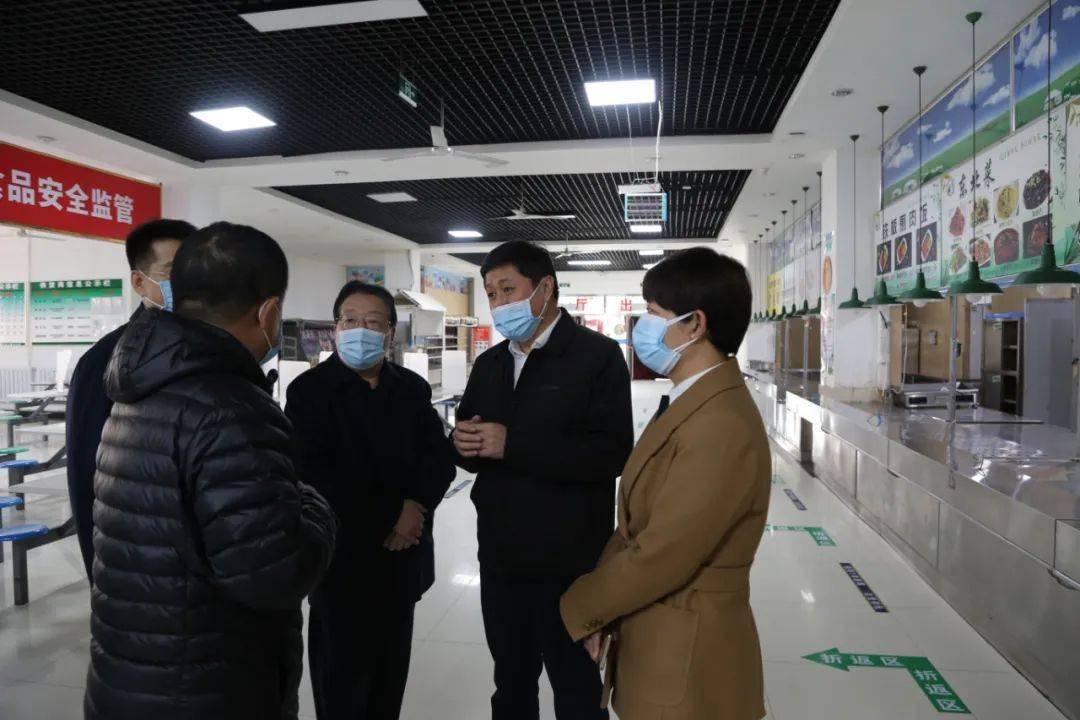 王征宇一行先后来到包头铁道职业技术学院,包头机械工业学校,包头市二