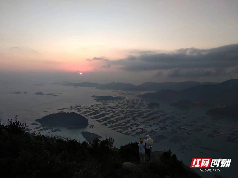 海面|红网夜读丨陪你一起去看海