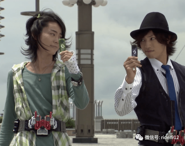 假面骑士:继小樱之后菲利普确诊新冠,粉丝祝其早日康复_苏打_时候