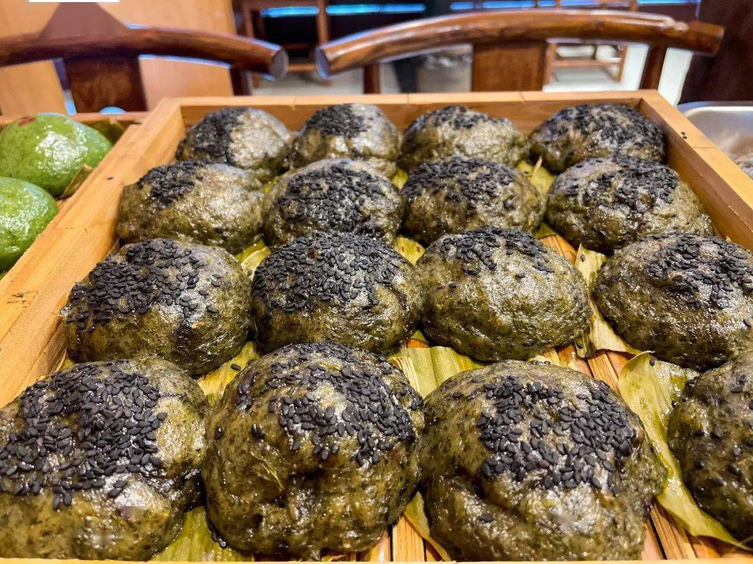 让其发芽晒干后加工成麦芽粉揉进米粉中麦芽塌饼中独有的甜味便是来