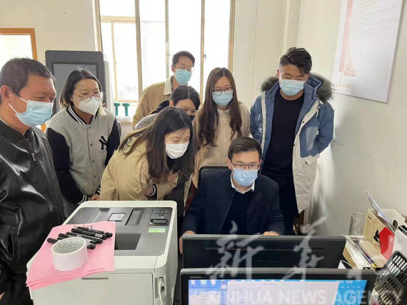 喵喵机、小程序、萌漫画……为了战“疫”，这届年轻人很拼！