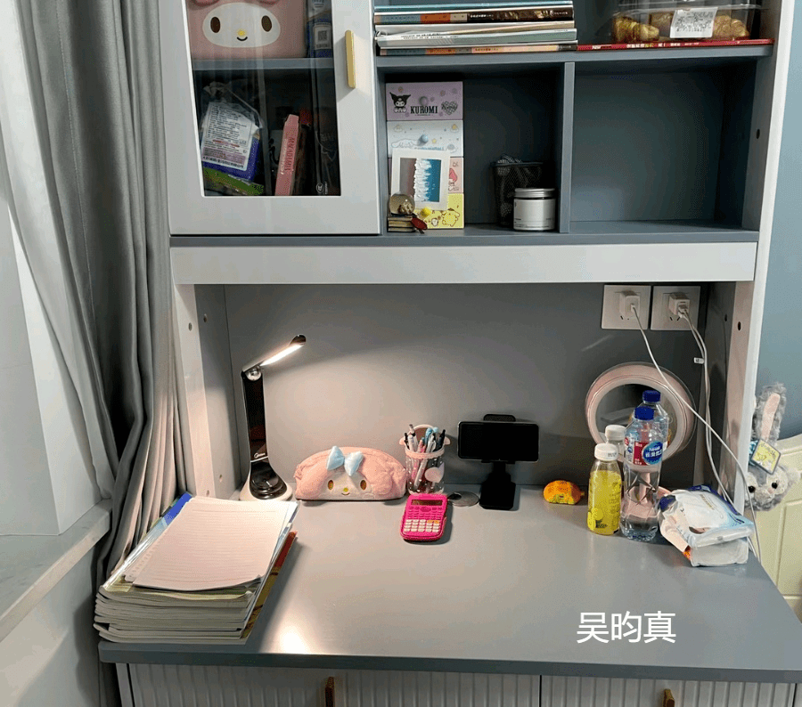 【学生园地】云同桌,真相伴——上戏附中最美书桌评选活动