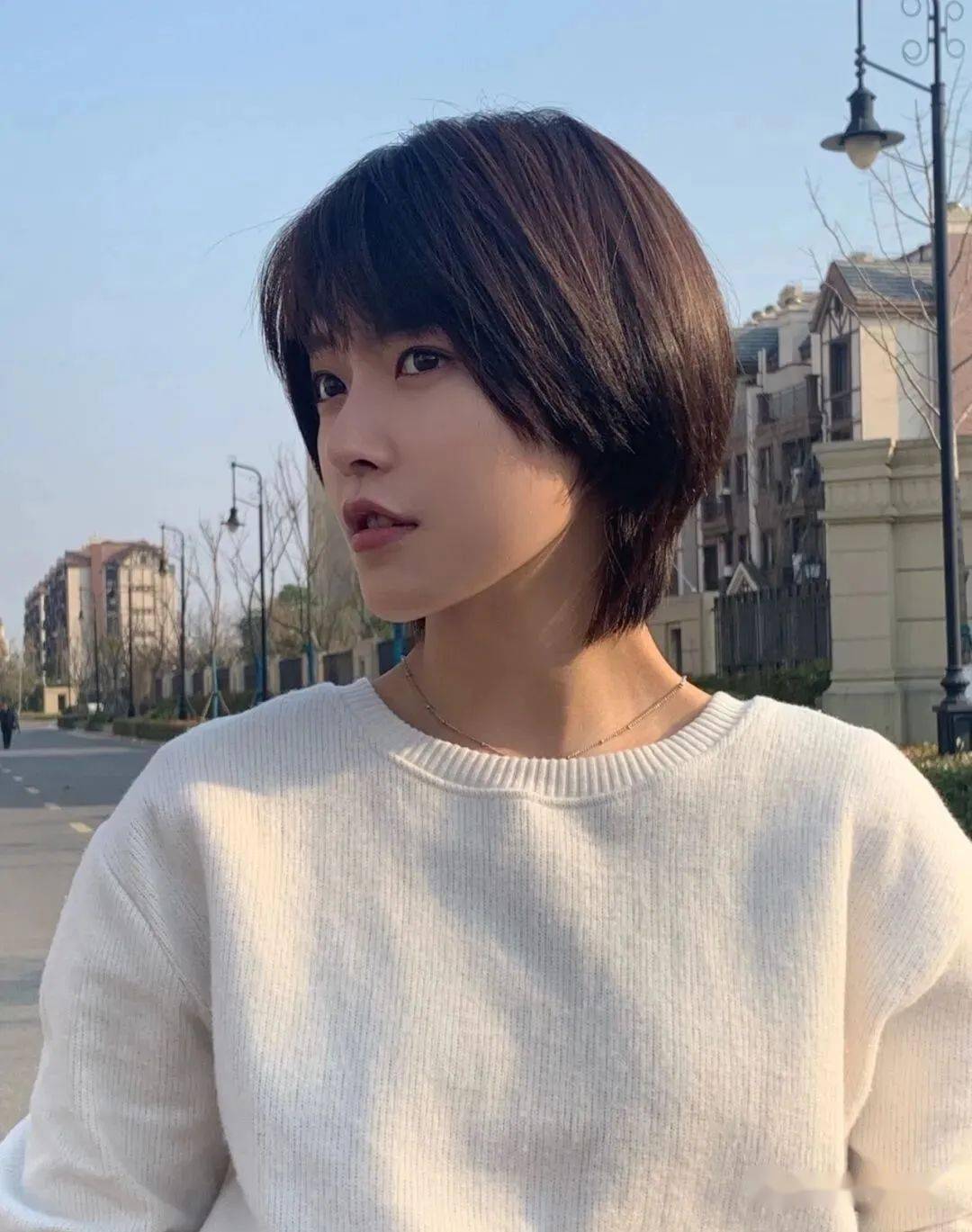 "短发少年感",显嫩又耐看._发型_中国_形象