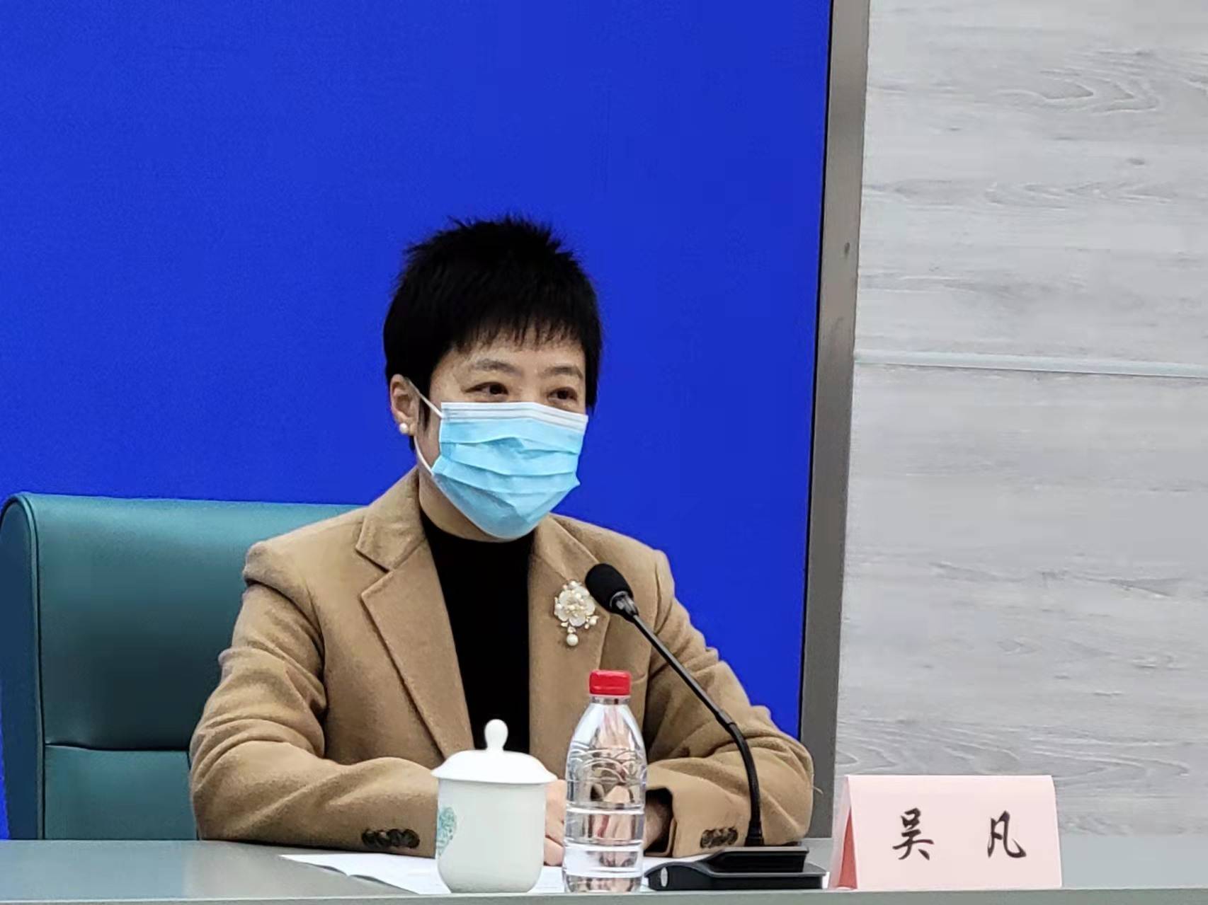 吴凡解读新一轮核酸筛查对防控措施进行优化因时因势用最快速度实现