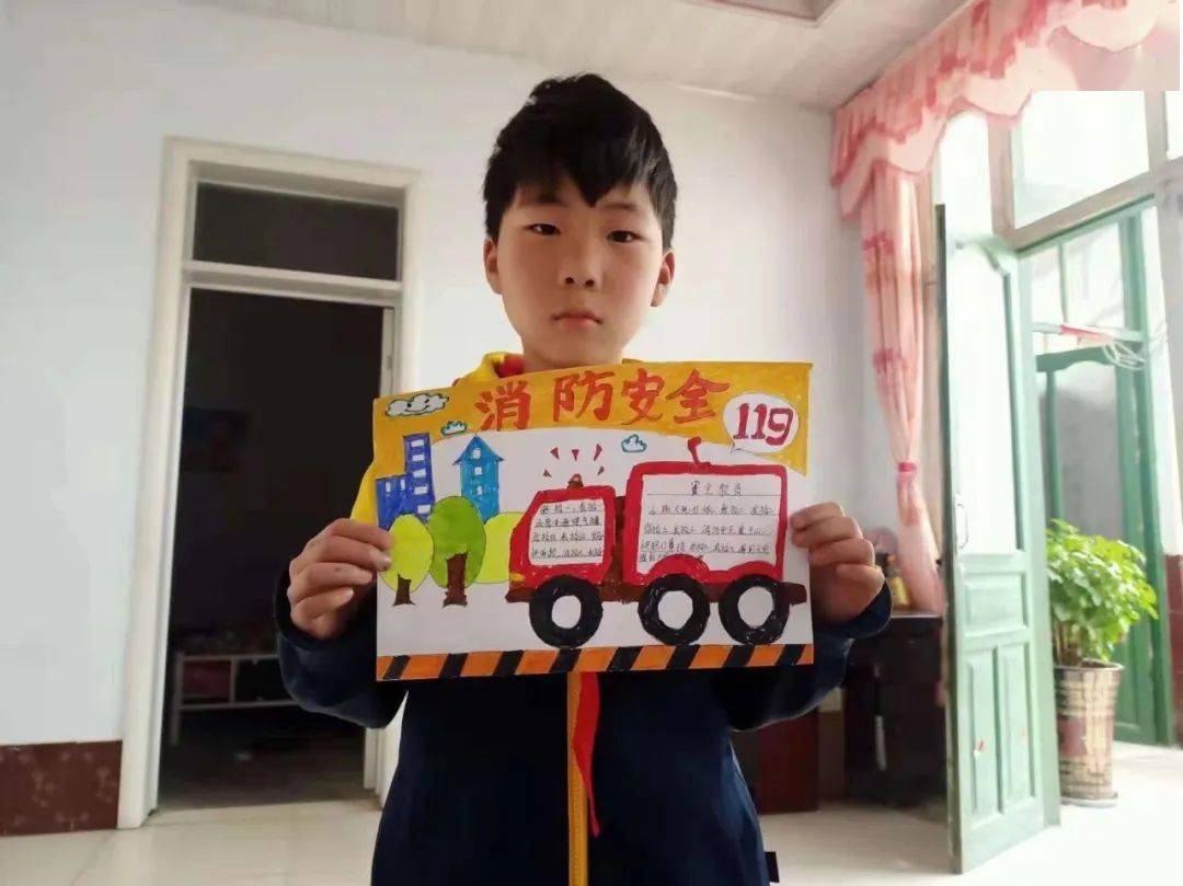 消防安全消防安全食品安全食品安全预防溺水预防溺水我是小小安全员