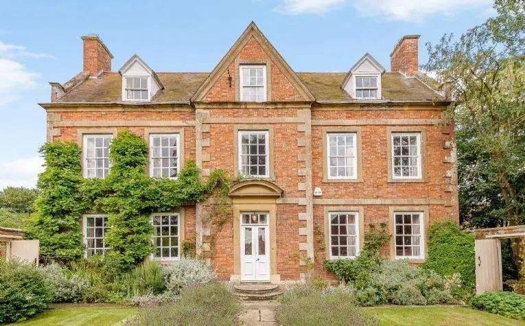 教你认清英国的房子英国建筑风格原来是这样演变的