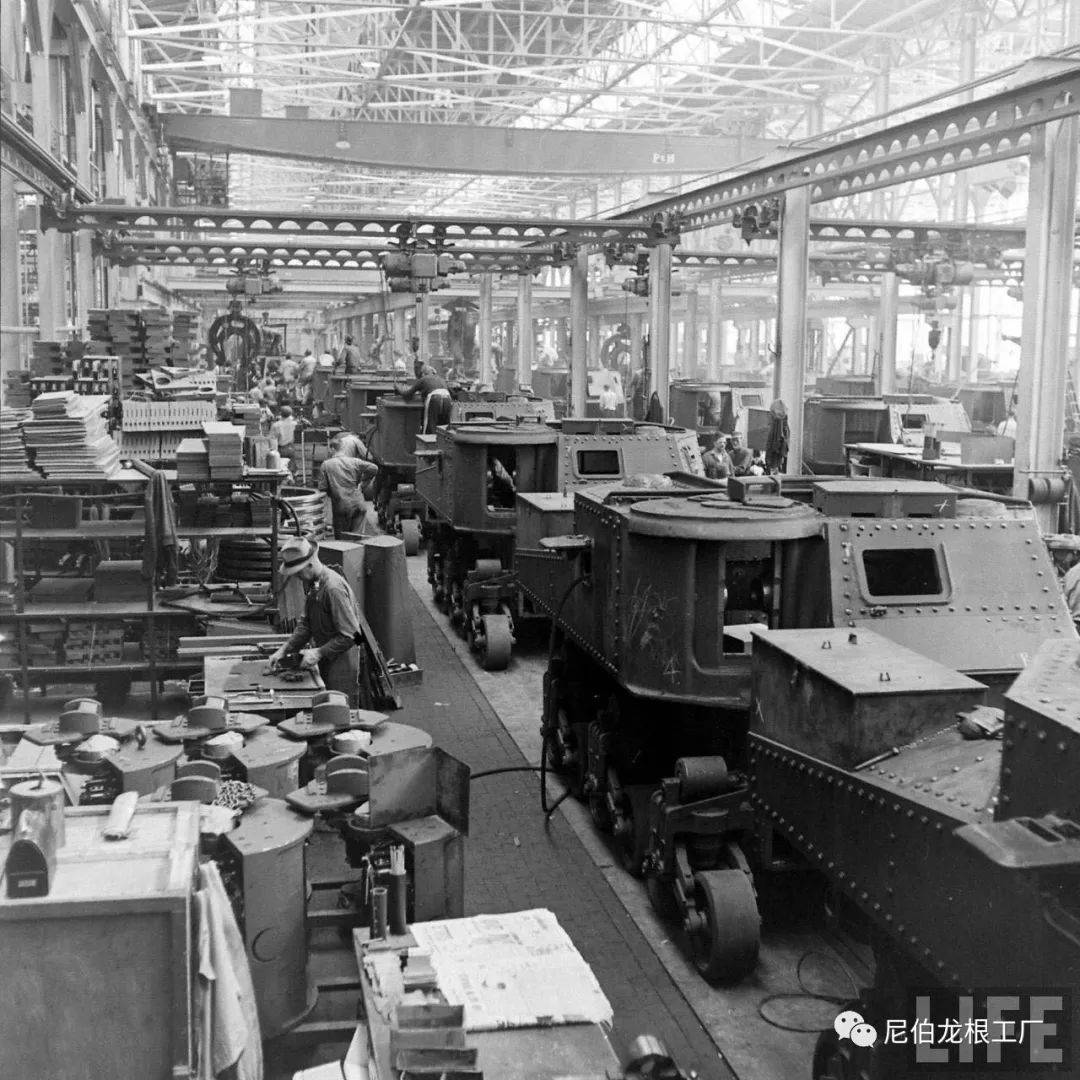 汽车城日常二战美军m3中型坦克的生产线留影