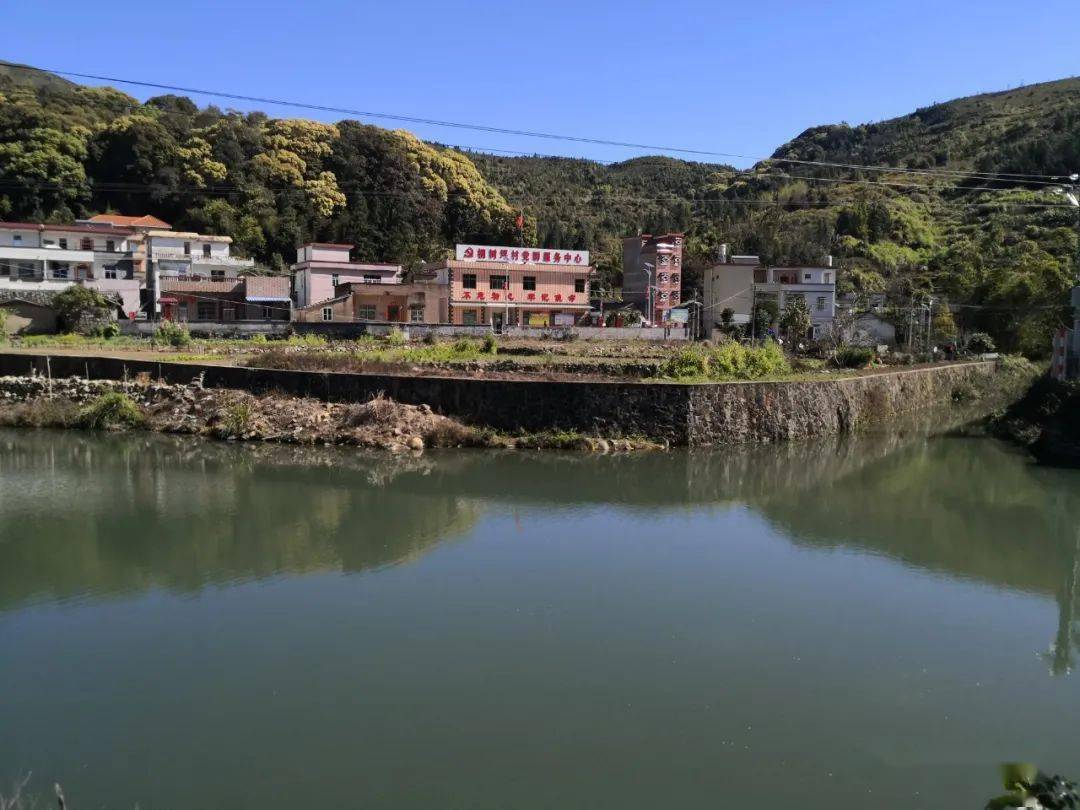 来源:良田信息网在揭西 找工作,加入靠谱求职微信群,一起"职"拿高薪!