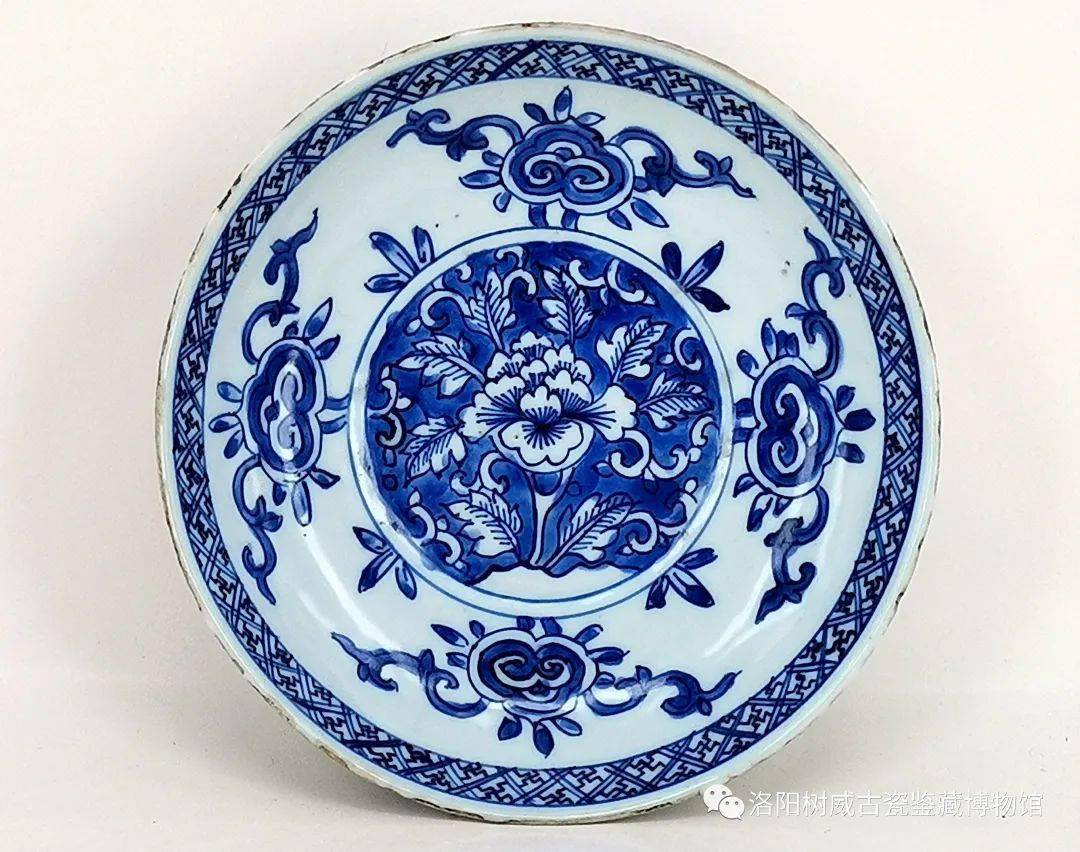 这个青花盘到底是什么时期的