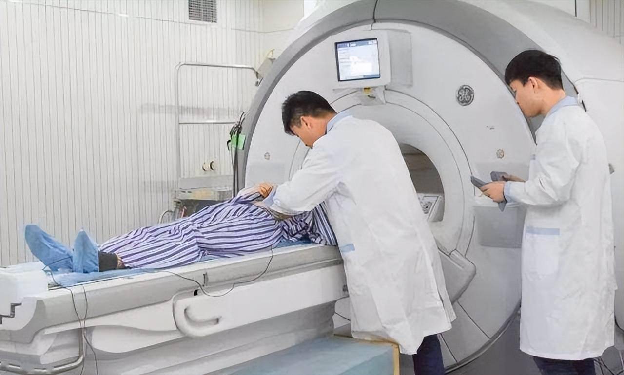 包含回龙观医院黄牛建档专家挂号都可以；核磁(MRI)到底有什么区别?的词条