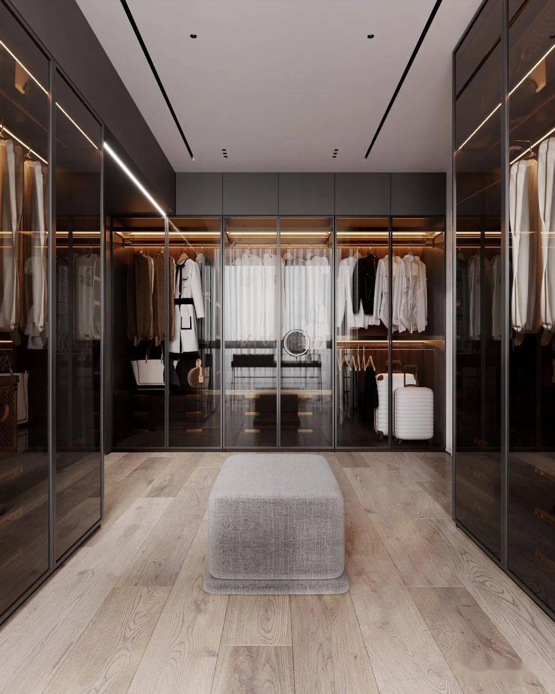 听说别墅豪宅里都有一个这样奢华的衣帽间