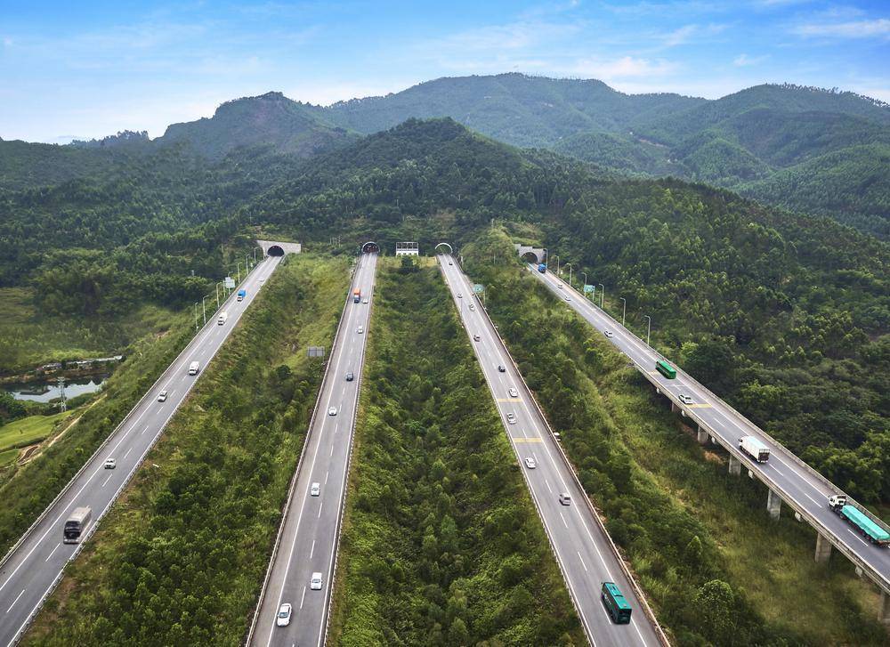 事关清明出行广清高速发布假期出行攻略