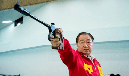 百年青运跟党走丨第五期 许海峰:用体育传递精神力量_射击_安徽省