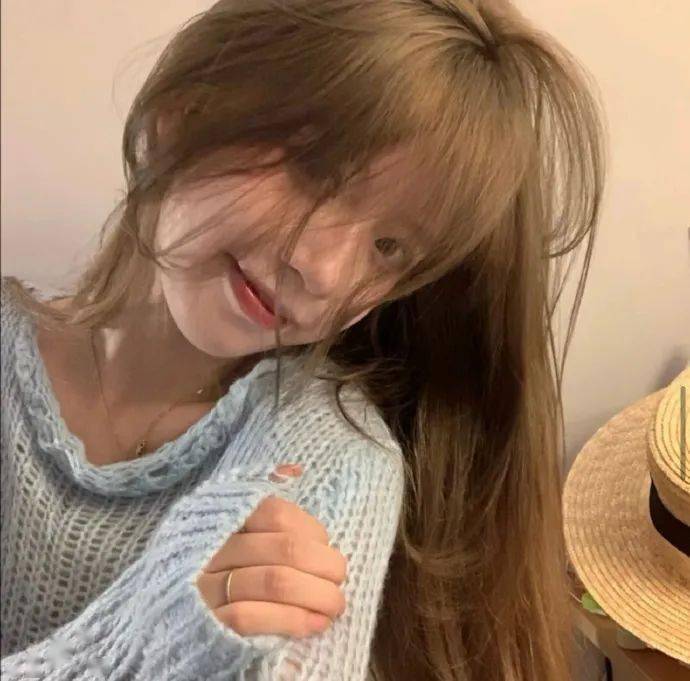 女生头像喜欢每一个善良的好天气