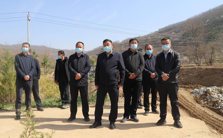 新天水讯 据清水县融媒体中心消息4月1日,清水县委书记马越垠调研水利