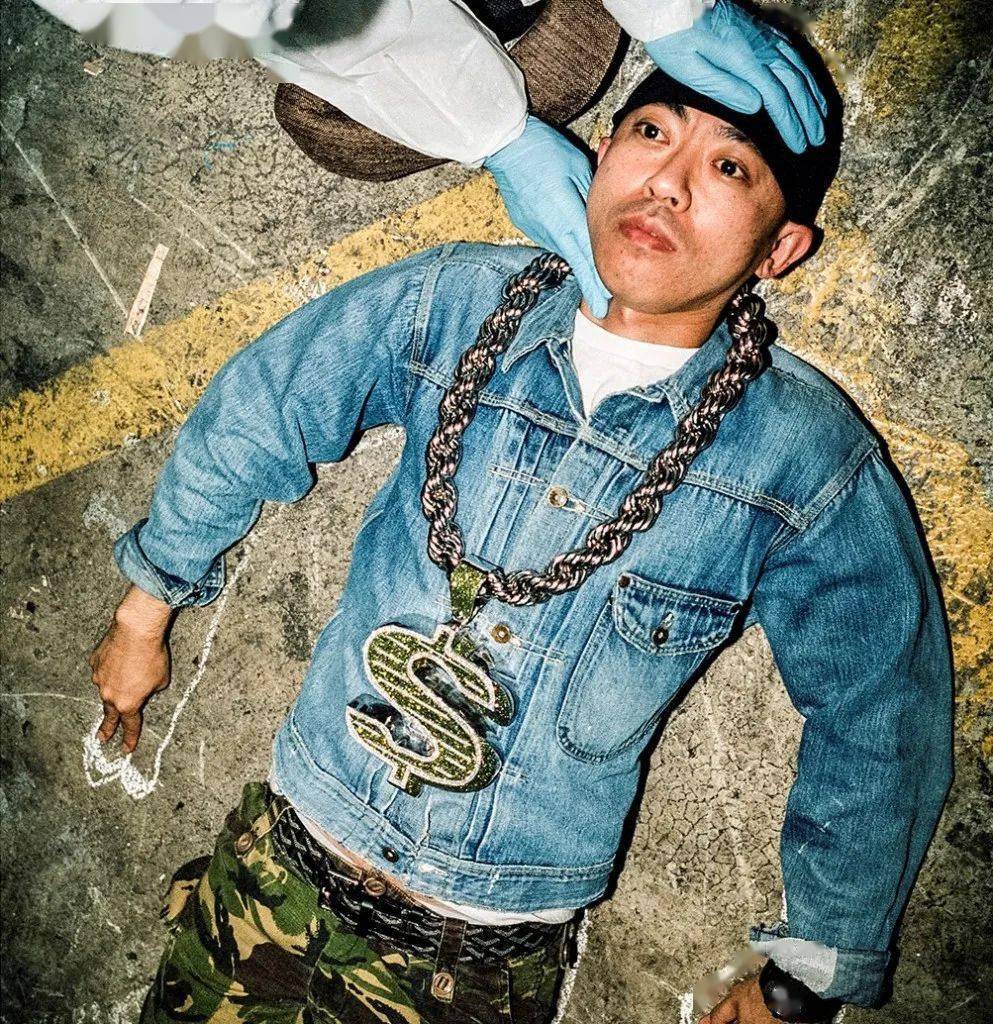nigo 为什么如今能在潮流圈呼风唤雨?创造力使他打破了自身的桎梏!_藤