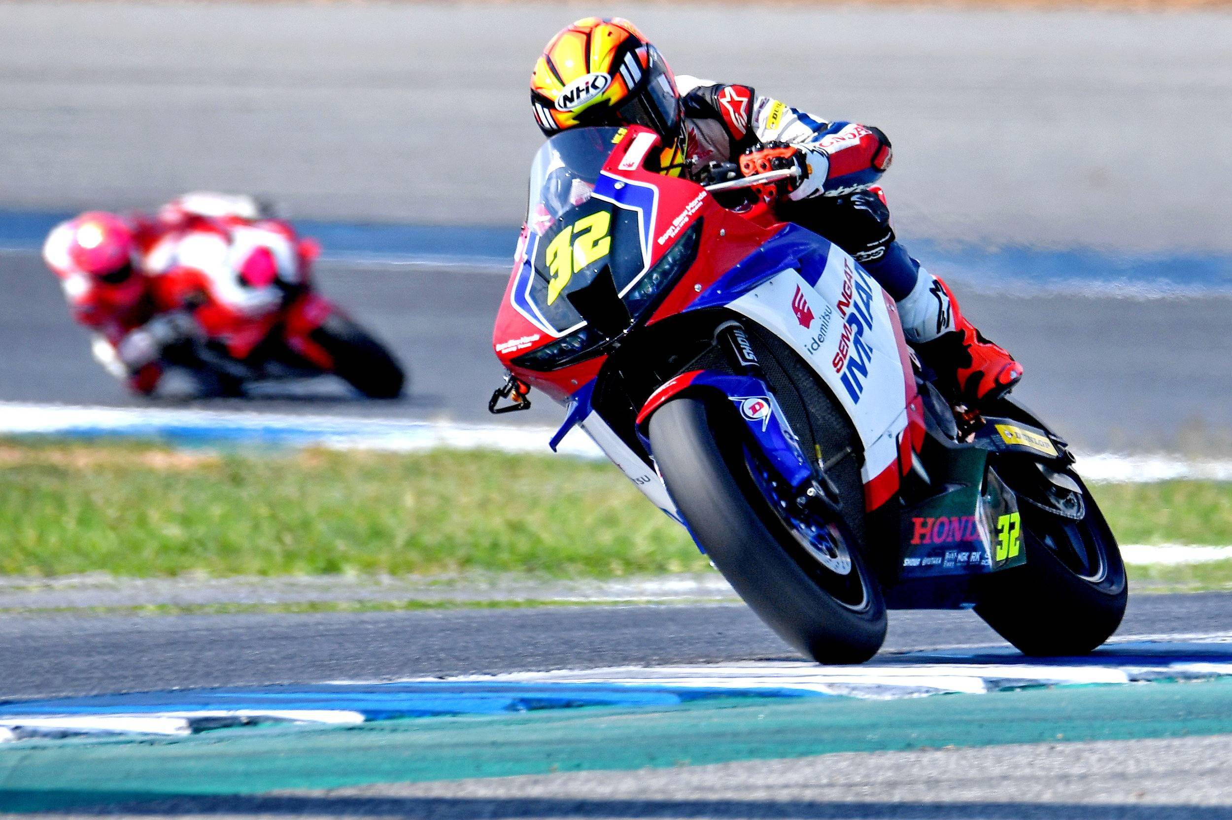 亚洲公路锦标赛ss600里的cbr600rr中