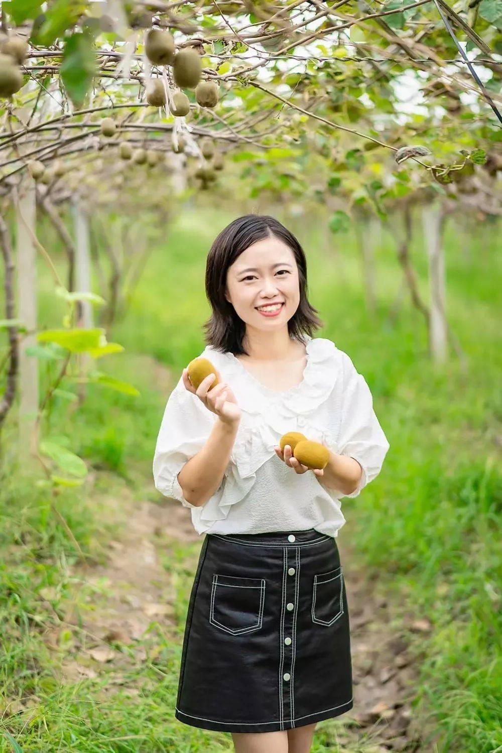 巾帼红90后村官郭蕾带领村民致富的新农人