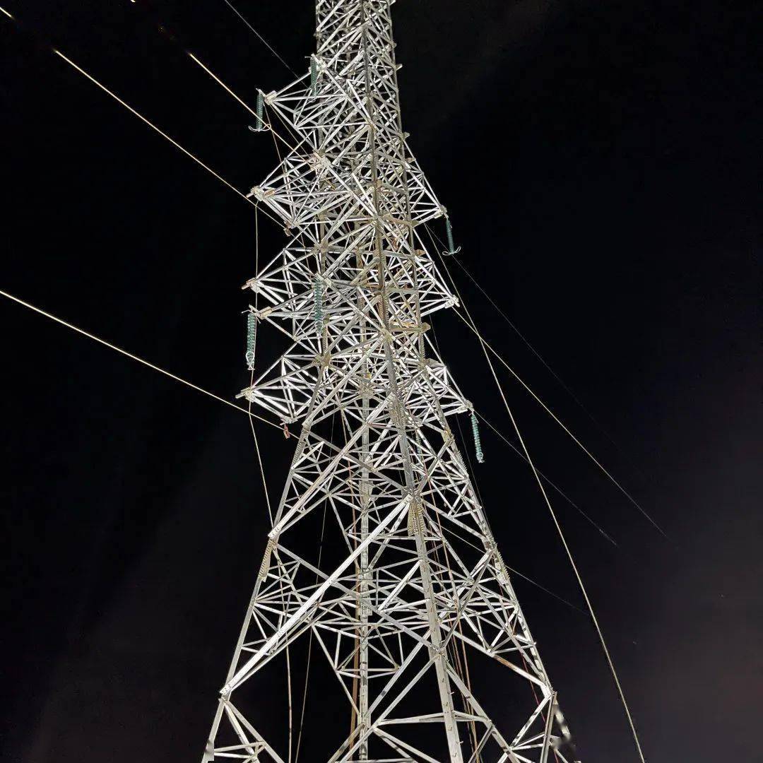 本项目220kv升压站采用π接方式接入现有波来古-科荣布220kv输电线路