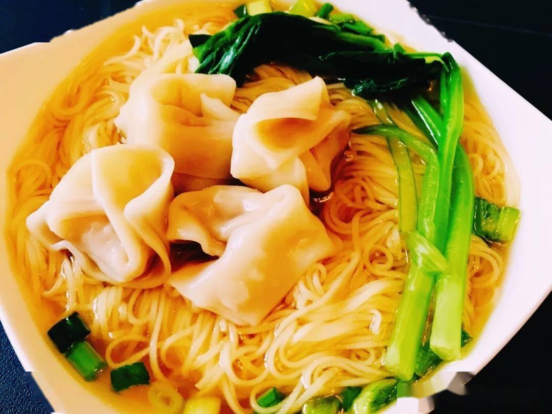 简单快手的汤面推荐馄饨面酸辣粉口蘑汤粉丝超美味好吃