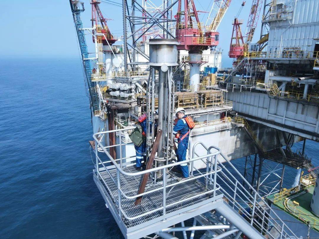 我国首座海上可移动自升式井口平台海洋石油163投产