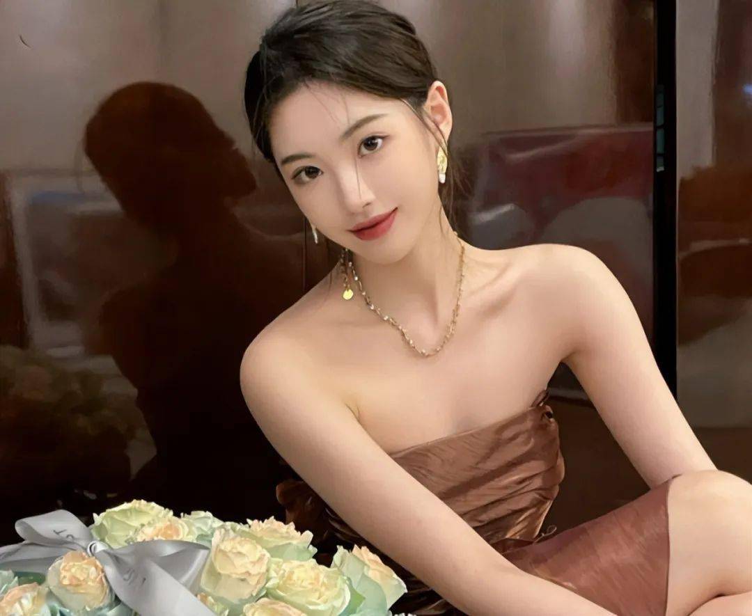 ming网红女友曝光!玩家纷纷要求交份子