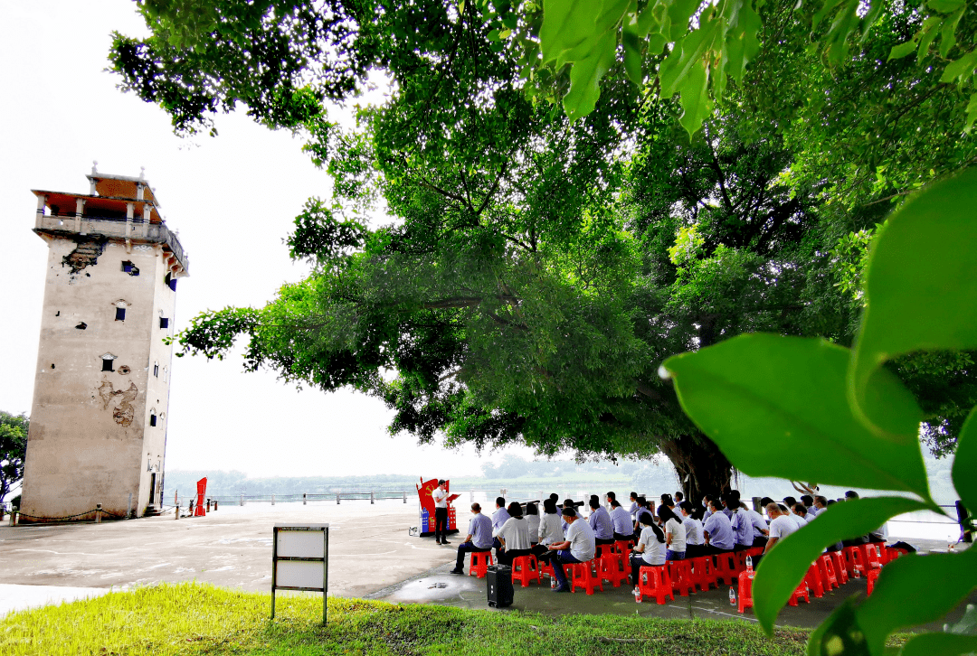 广东开平充分用好用活本土资源碉楼下的党课讲好红色故事