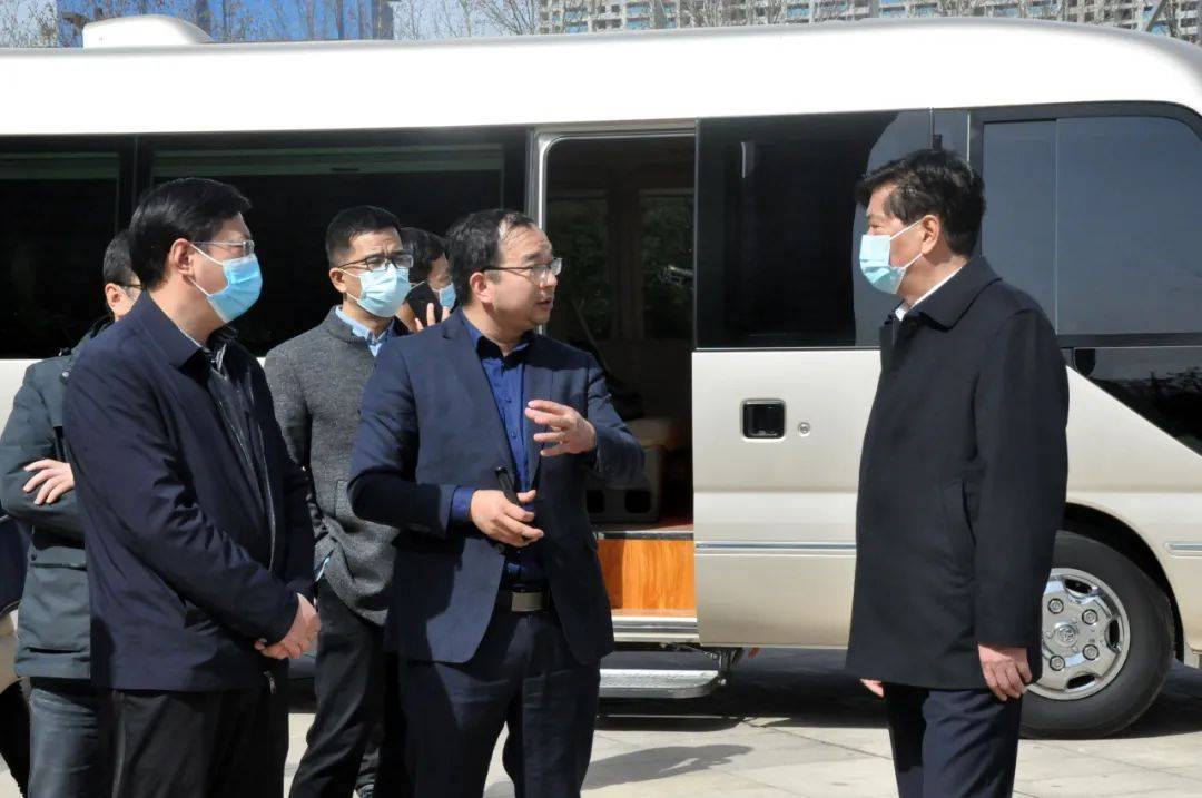 洛阳市副市长侯占国一行调研炎黄科技园