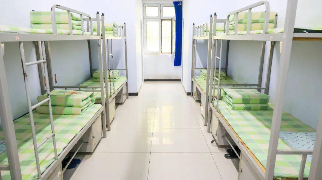 乘风破浪的志臻丨小小雅舍一展盛室风采滨湖志臻宿舍文化风采展示