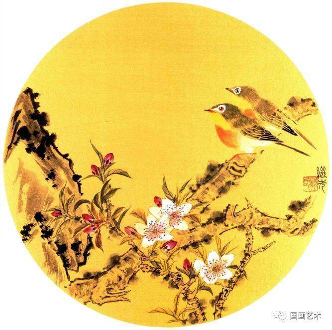 桃花灼灼小鸟鸣春