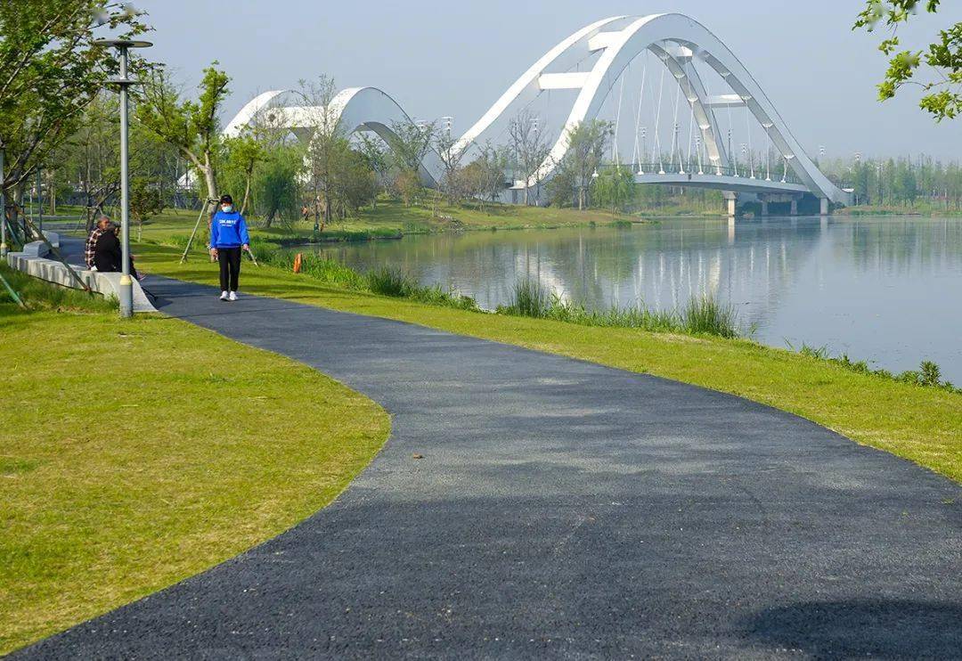 揚州雲體驗三灣溼地公園健身步道