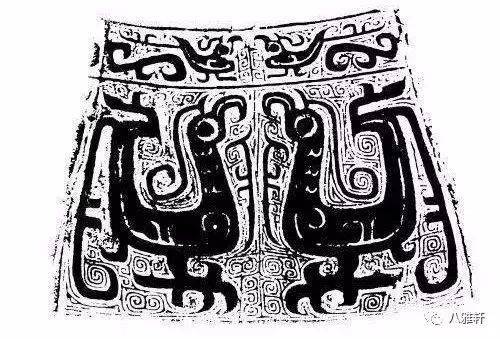 凤鸟纹类自宋代以来的著录中,在青铜器上凡是表现一足的,类似爬虫的物